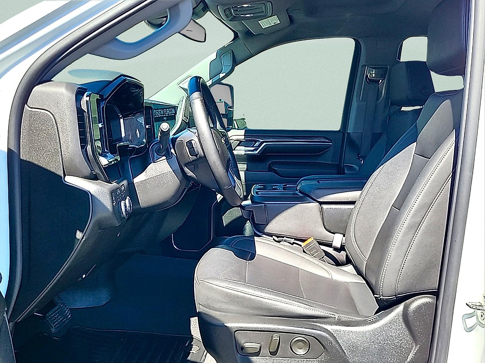 2024 Chevrolet Silverado 2500HD LTZ - Photo 13