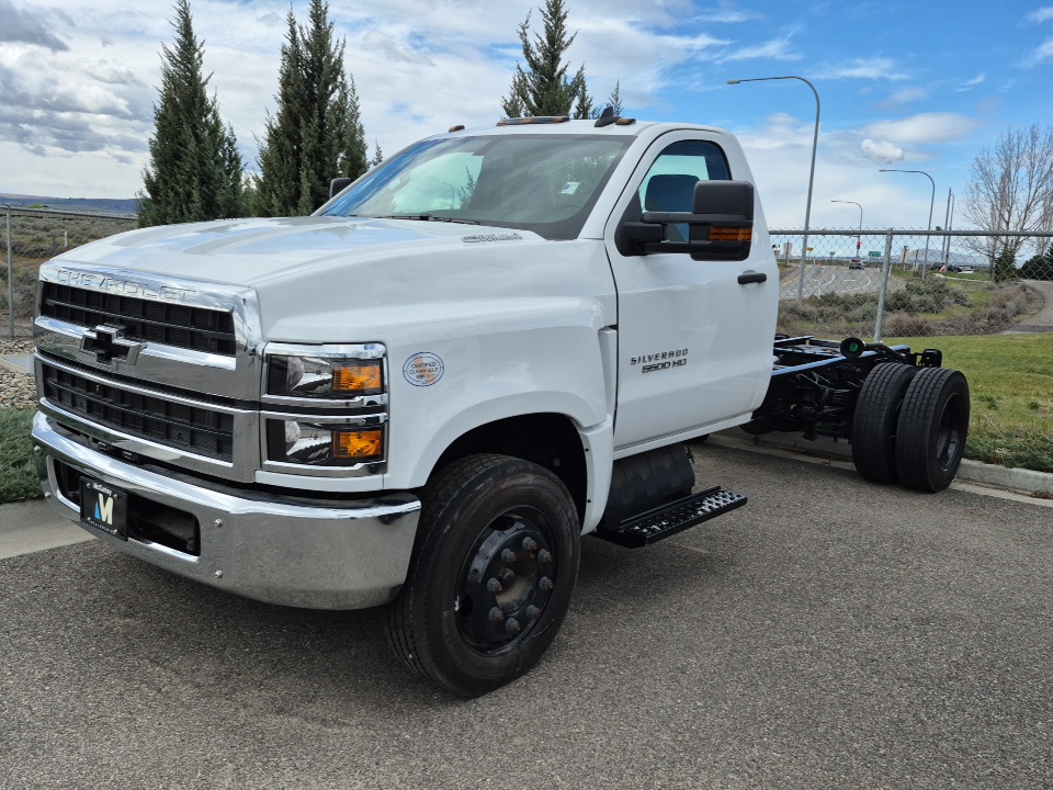 2024 Chevrolet Silverado HD Work Regular Cab 141" WB's photo
