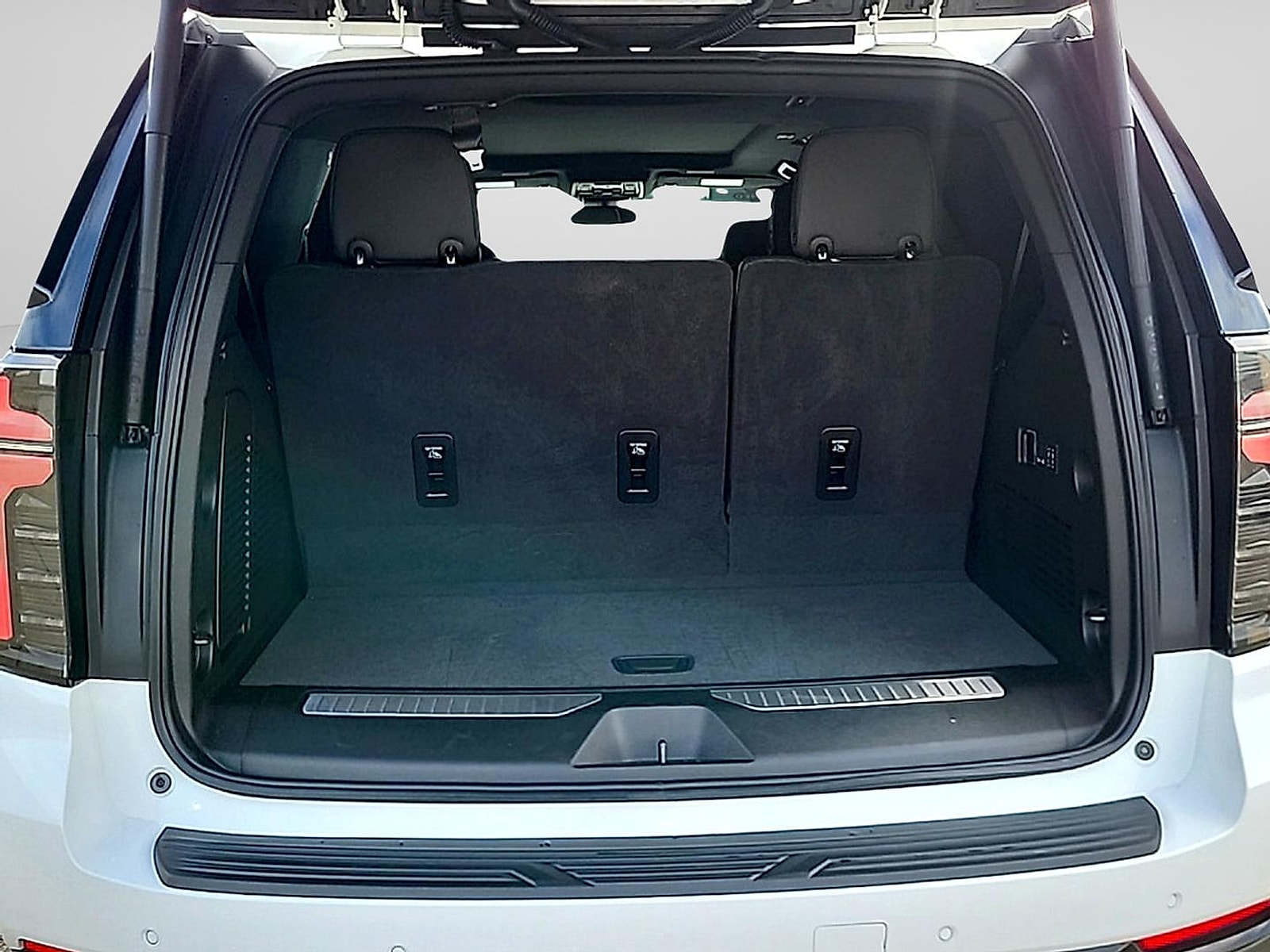 2026 Chevrolet Tahoe RST - Photo 29