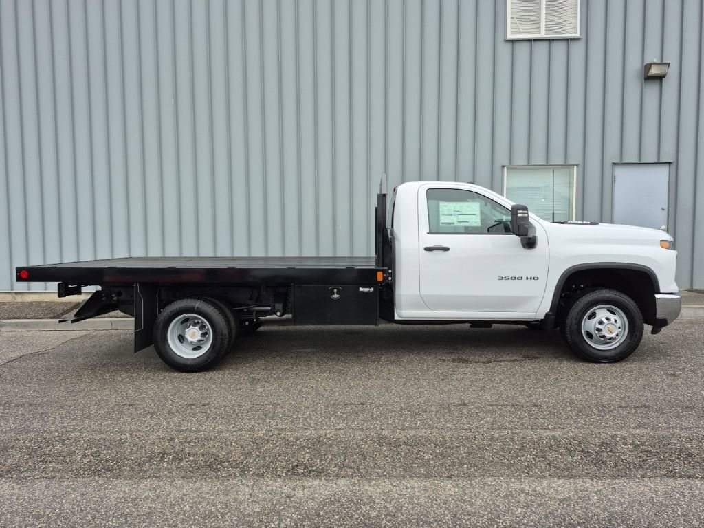 New 2025 Chevrolet Silverado 3500 HD Chassis Cab Work Truck Truck