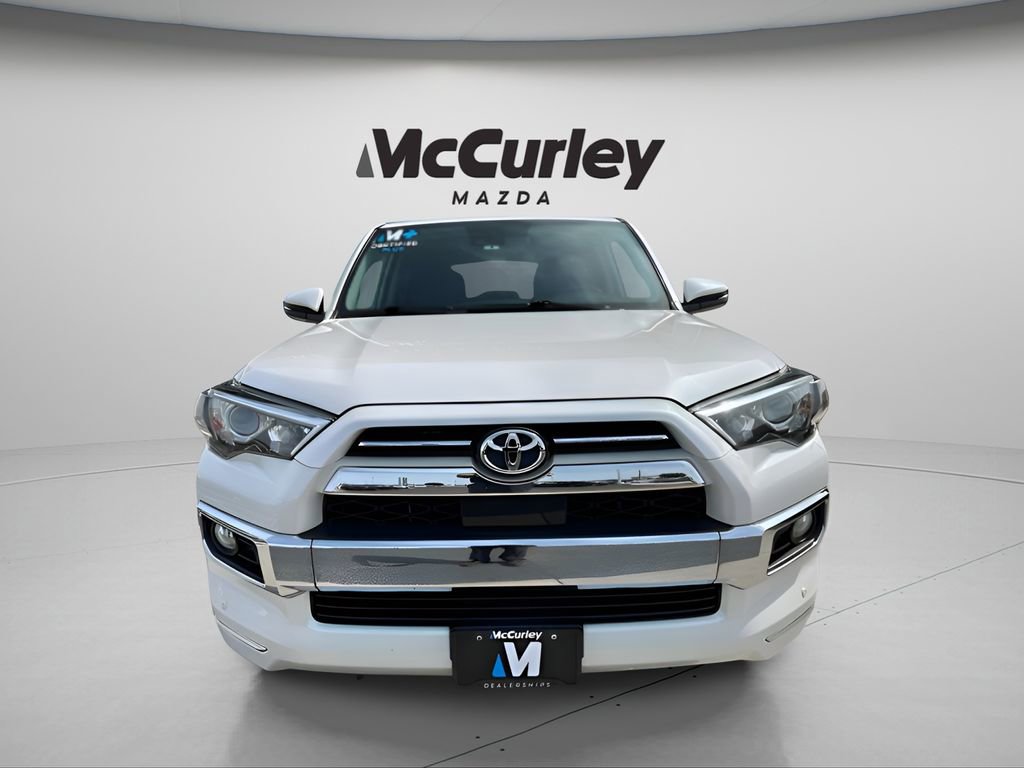 2020 Toyota 4Runner SR5 photo 3