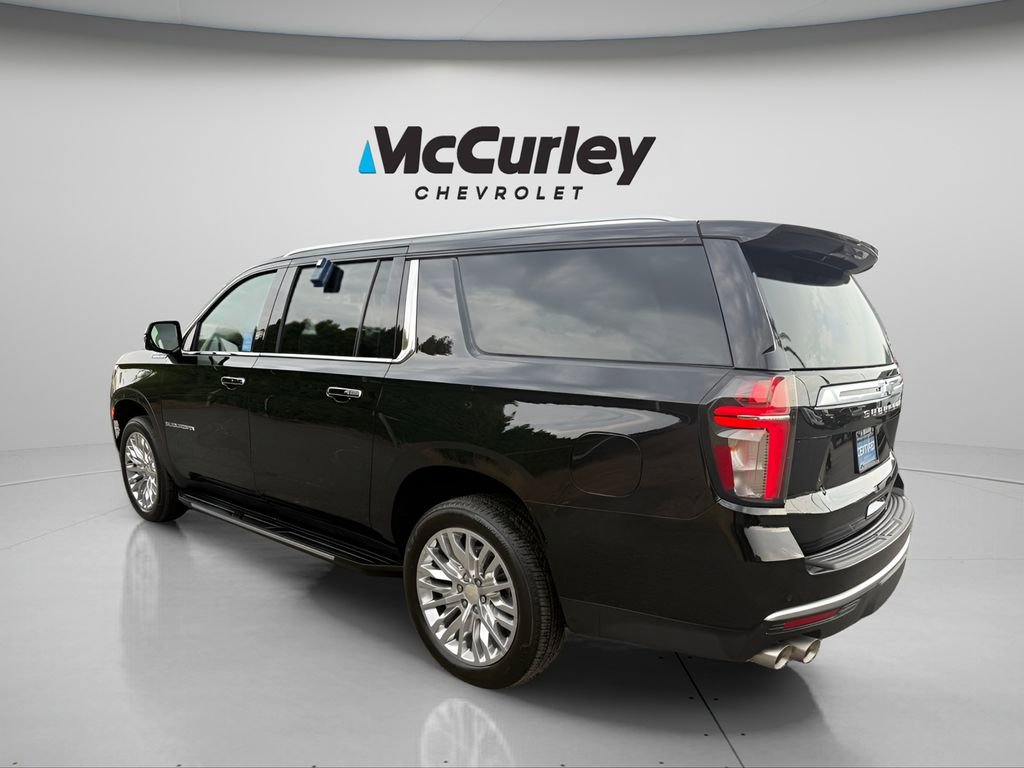 2024 Chevrolet Suburban High Country photo 3