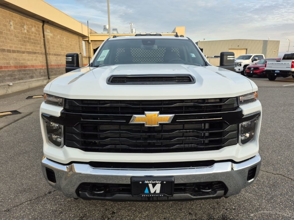 2025 Chevrolet Silverado 3500HD Work Truck photo 4