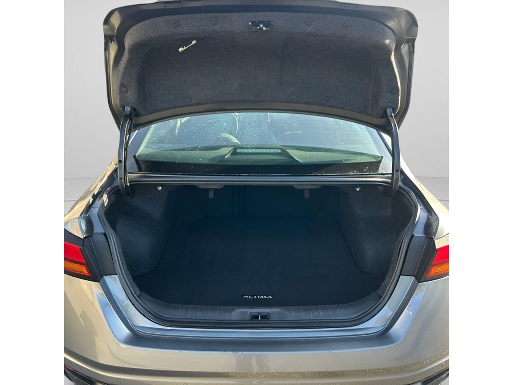 2023 Nissan Altima 2.5 SV photo 3