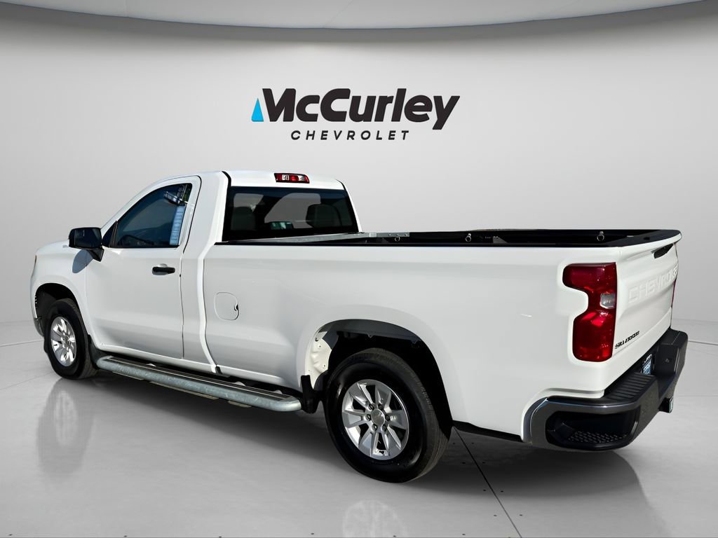 2024 Chevrolet Silverado 1500 photo 2