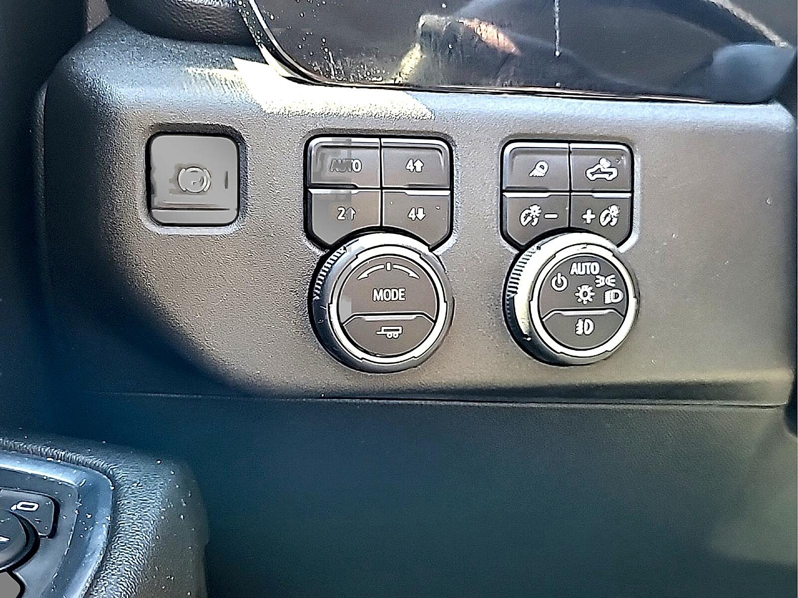 2024 Chevrolet Silverado 2500HD LTZ - Photo 21