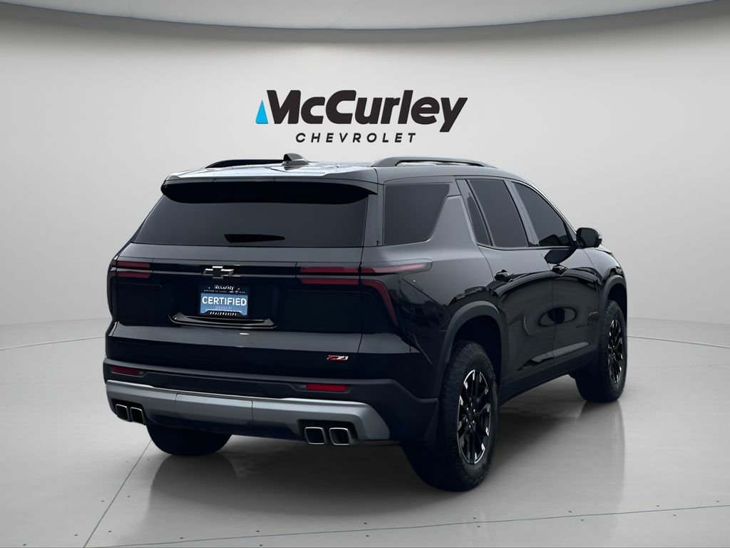 2024 Chevrolet Traverse Z71 photo 3