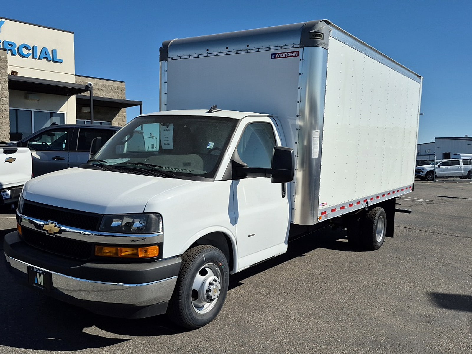 2024 Chevrolet Express Cutaway Base