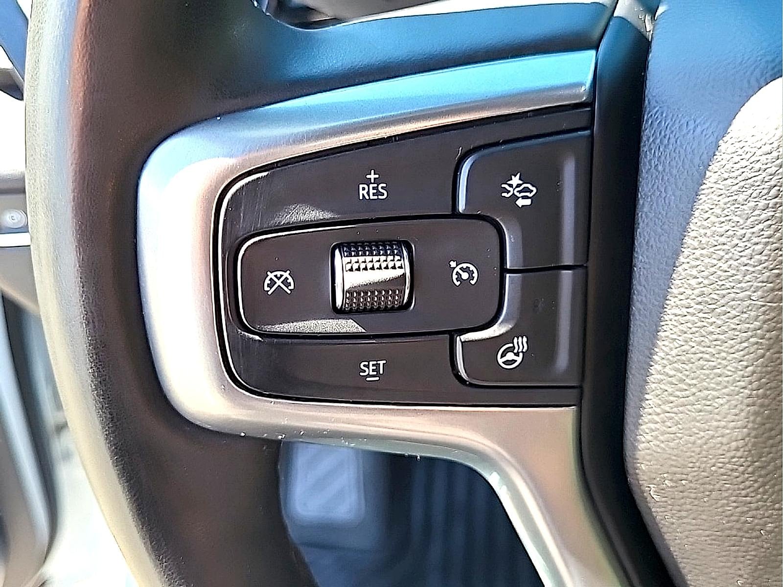 2024 Chevrolet Silverado 2500HD LTZ - Photo 17