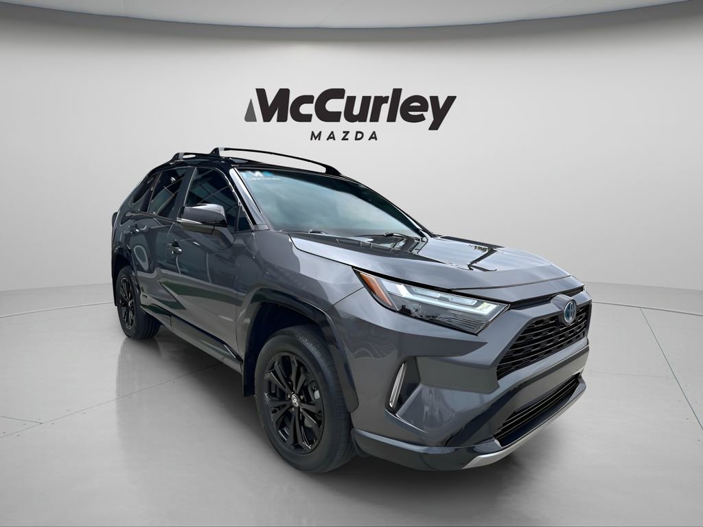 2023 Toyota RAV4 Hybrid XSE photo 2