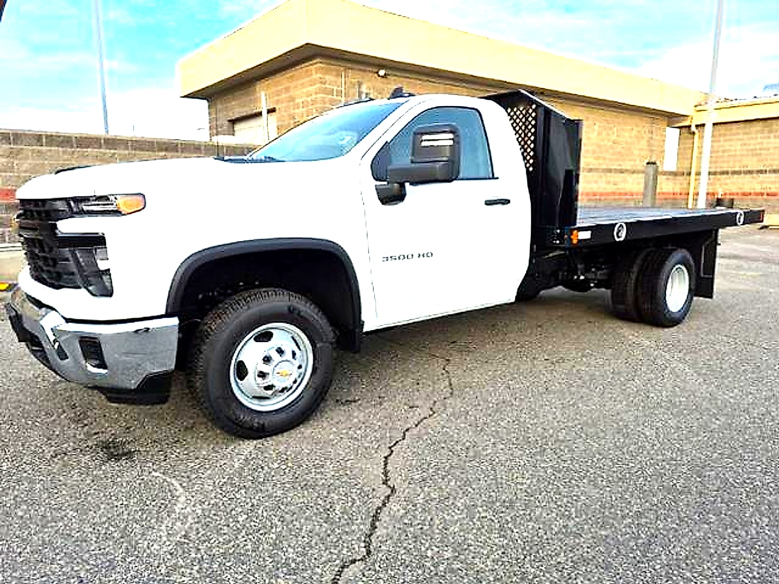 2025 Chevrolet Silverado 3500HD Work Truck's photo