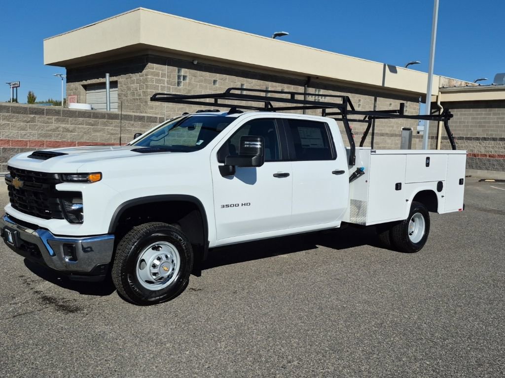 2025 Chevrolet Silverado 3500HD Work Truck's photo