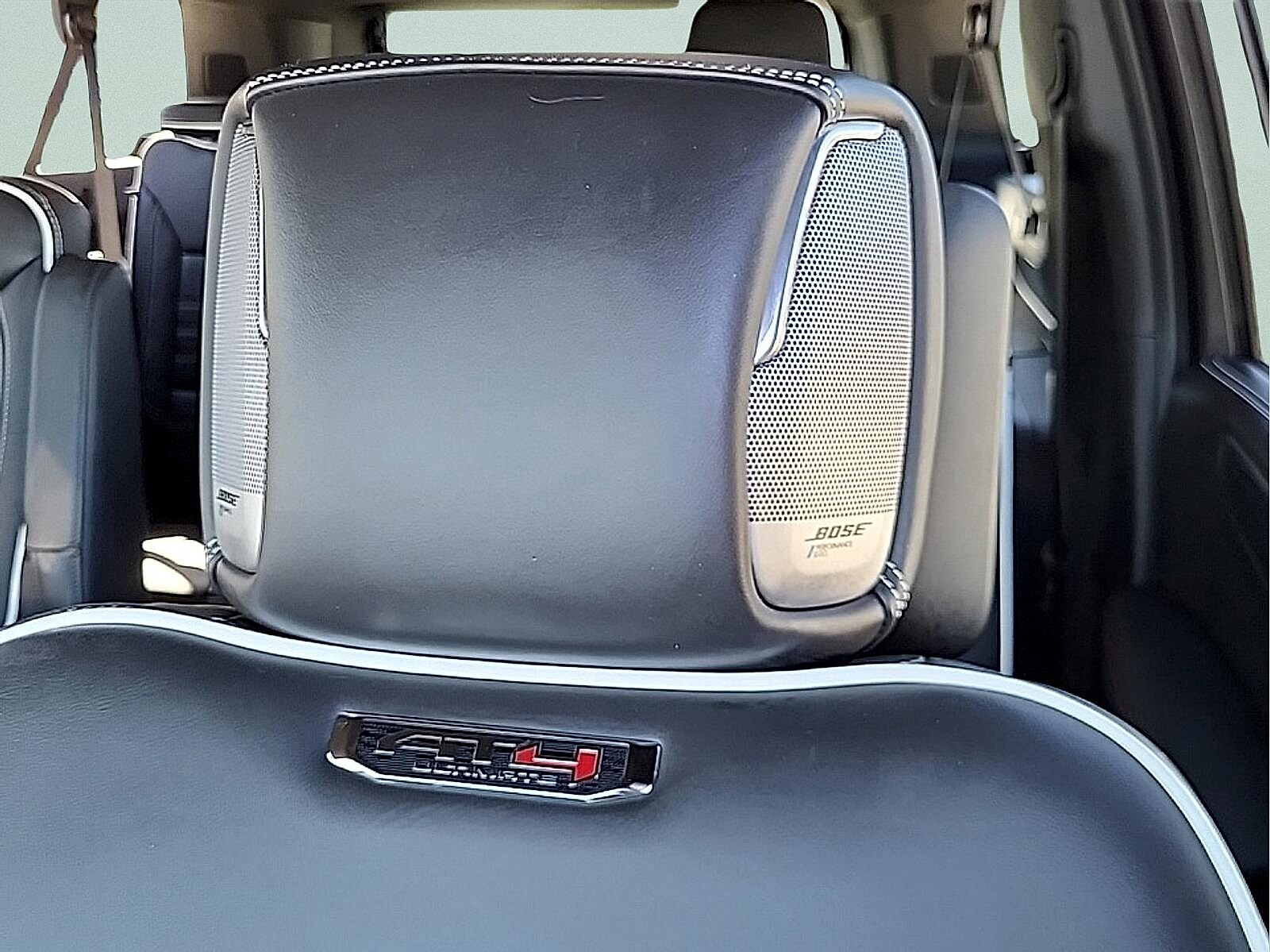 2025 GMC Yukon XL AT4 Ultimate - Photo 18
