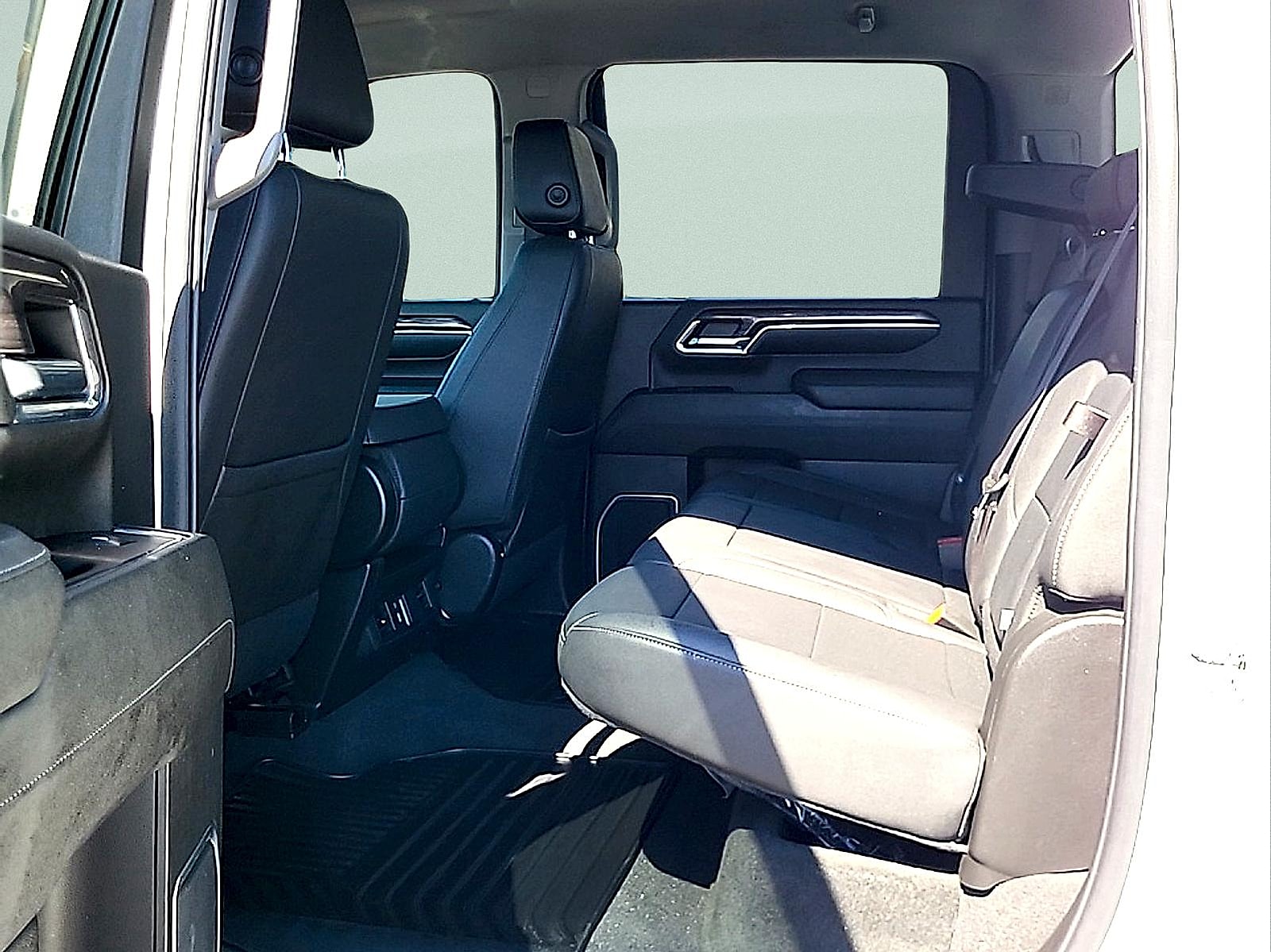2024 Chevrolet Silverado 2500HD LTZ - Photo 12