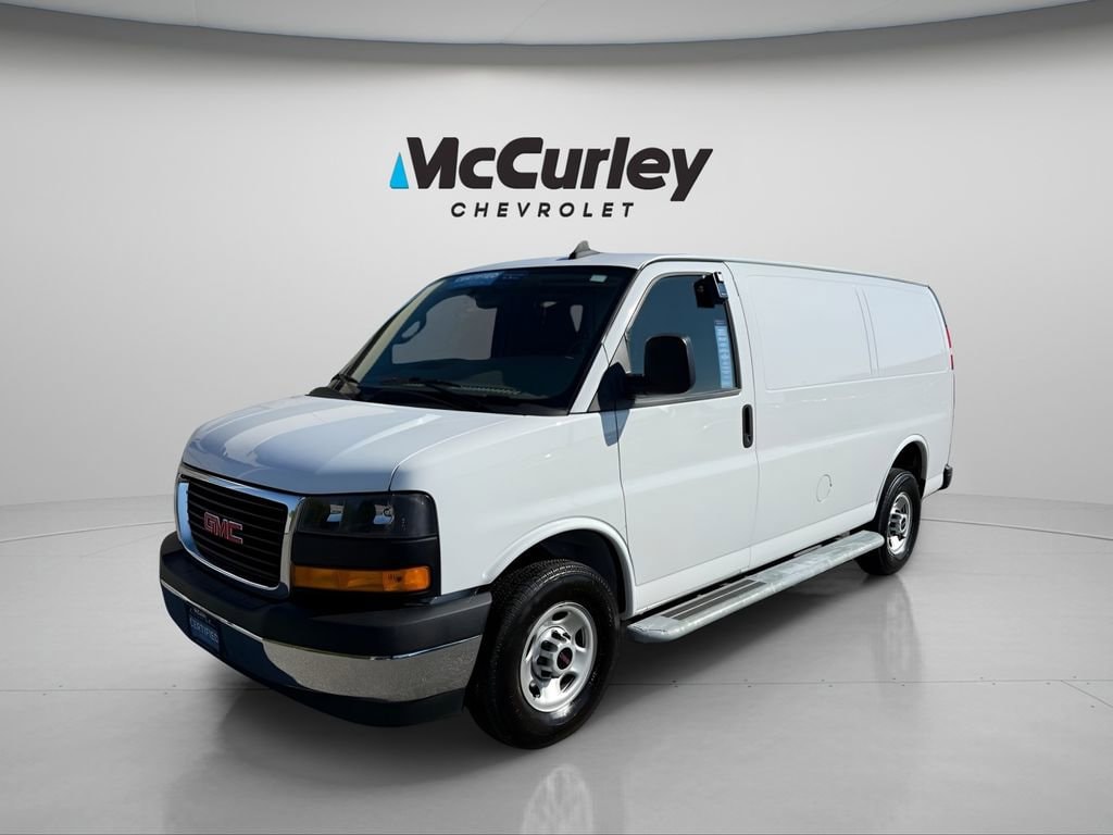 2023 GMC Savana Cargo