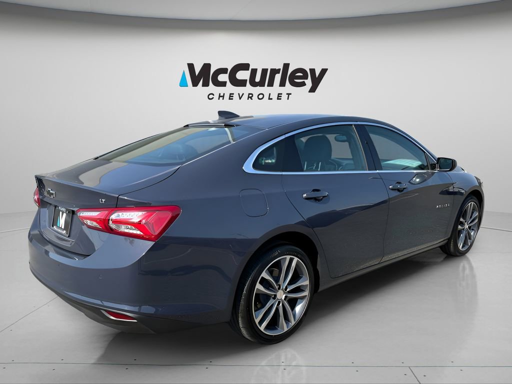 2025 Chevrolet Malibu 2LT photo 3
