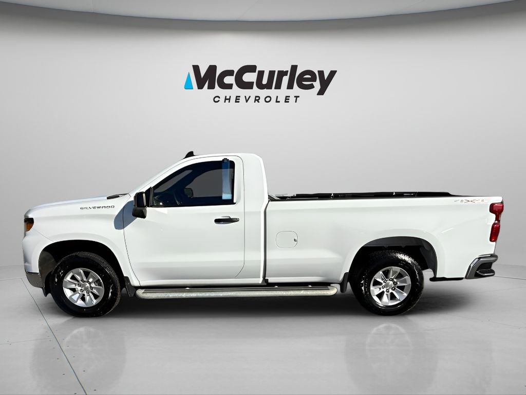 2024 Chevrolet Silverado 1500 photo 2