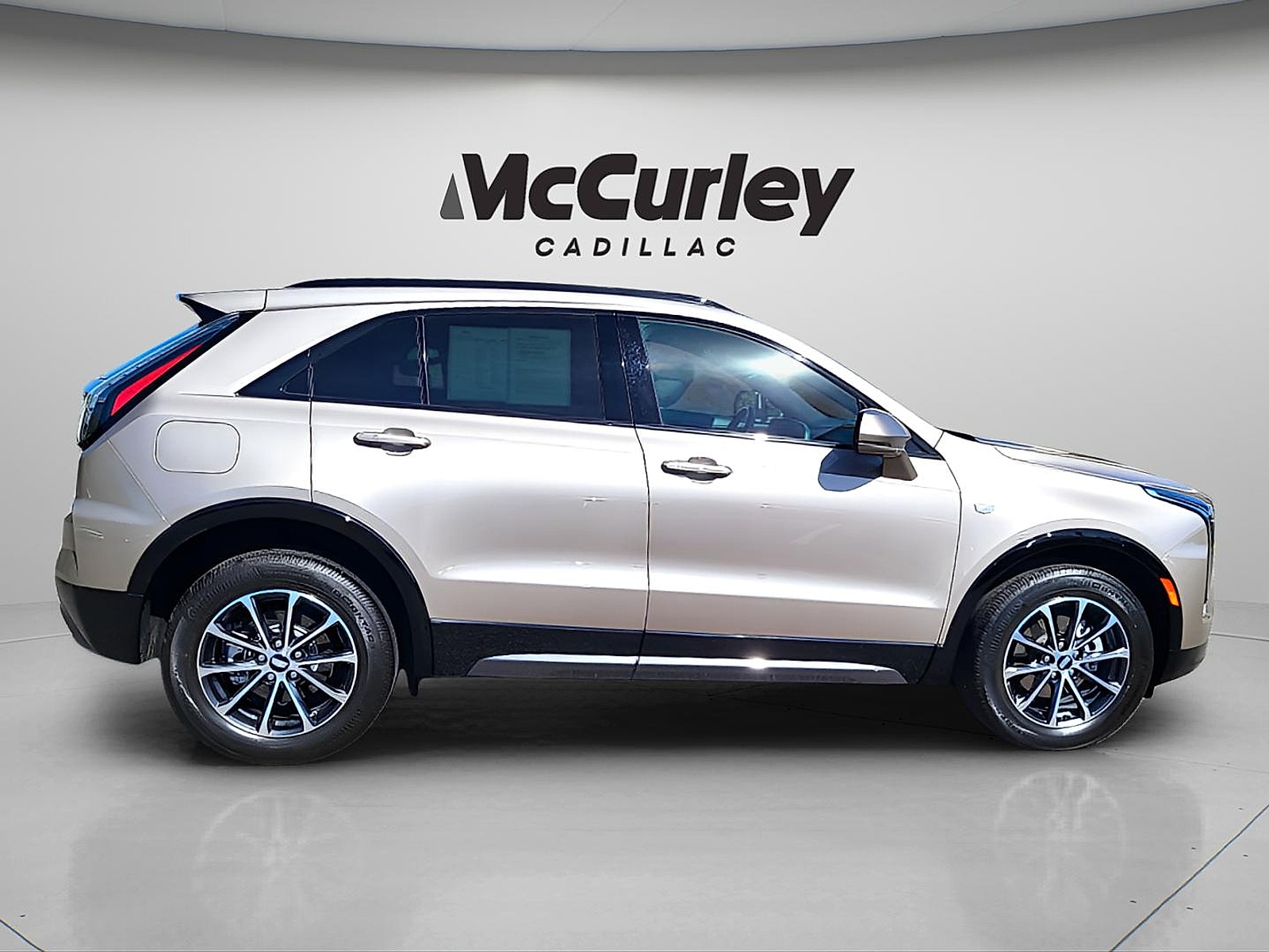 2024 Cadillac XT4 Sport - Photo 8