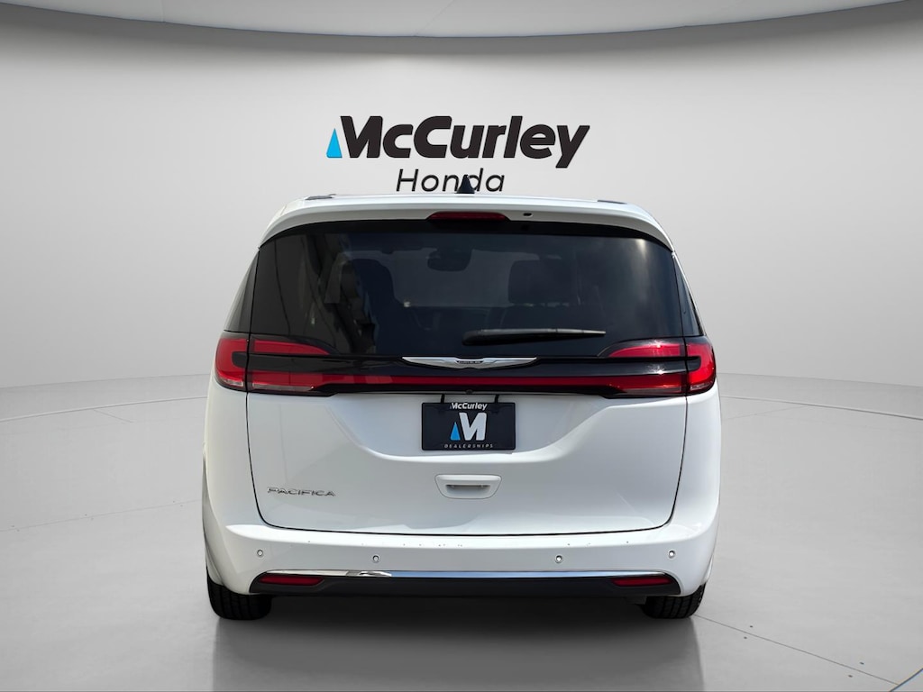 Used 2024 Chrysler Pacifica Touring L Van Passenger Van