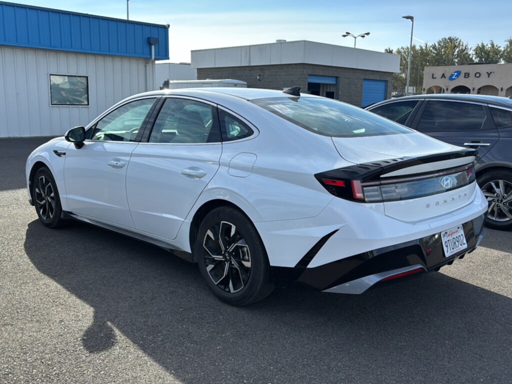 Used 2025 Hyundai Sonata SEL Sedan