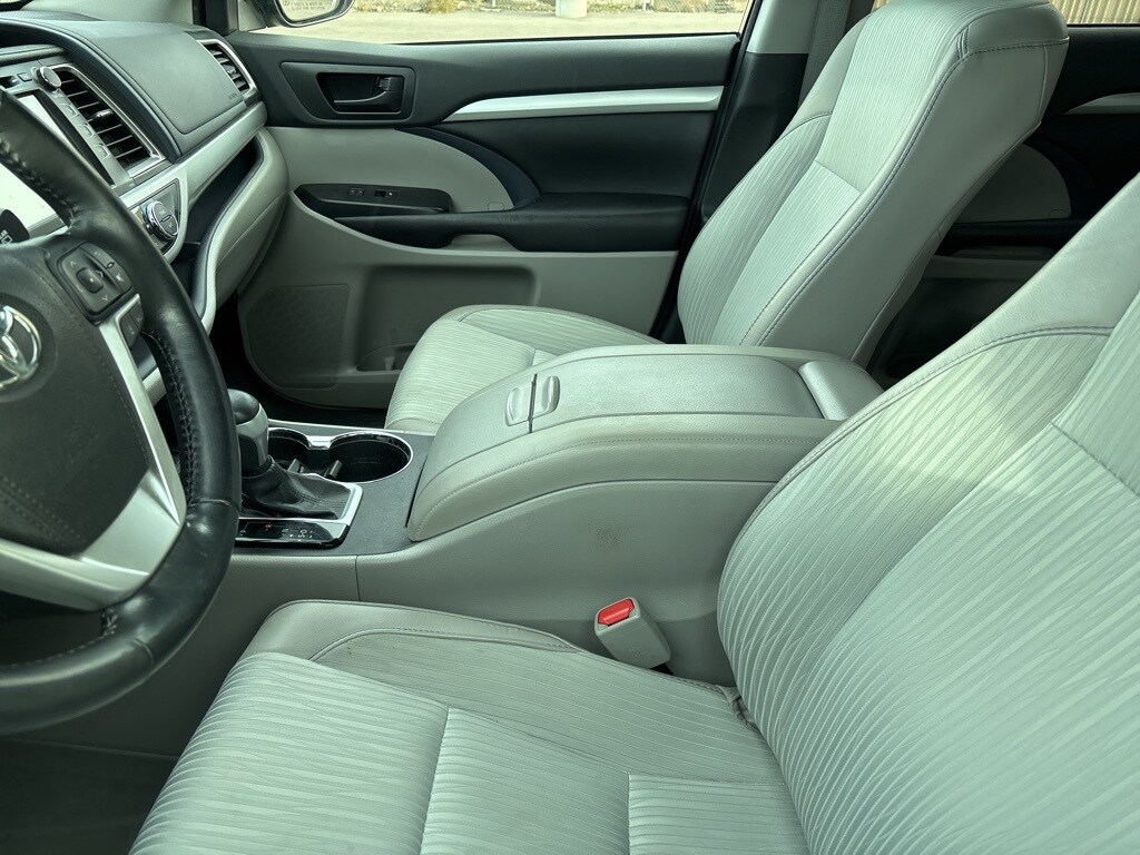 Certified 2017 Toyota Highlander LE Plus SUV