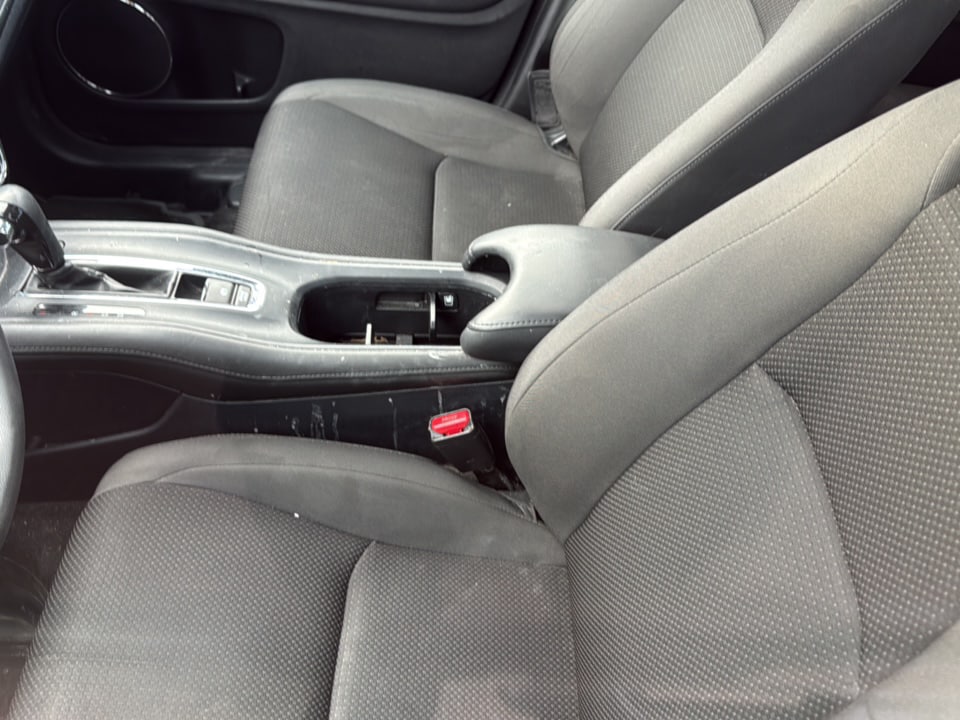 2021 Honda HR-V EX - Photo 2