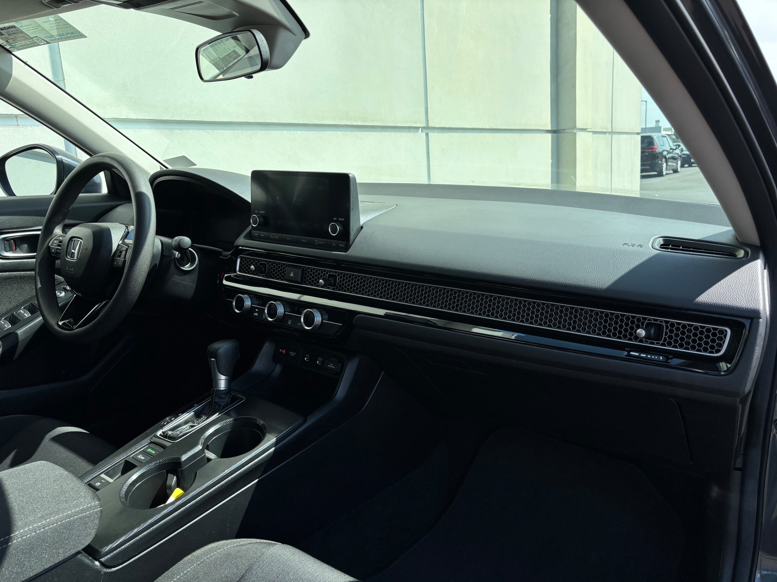 2025 Honda Civic LX - Photo 32