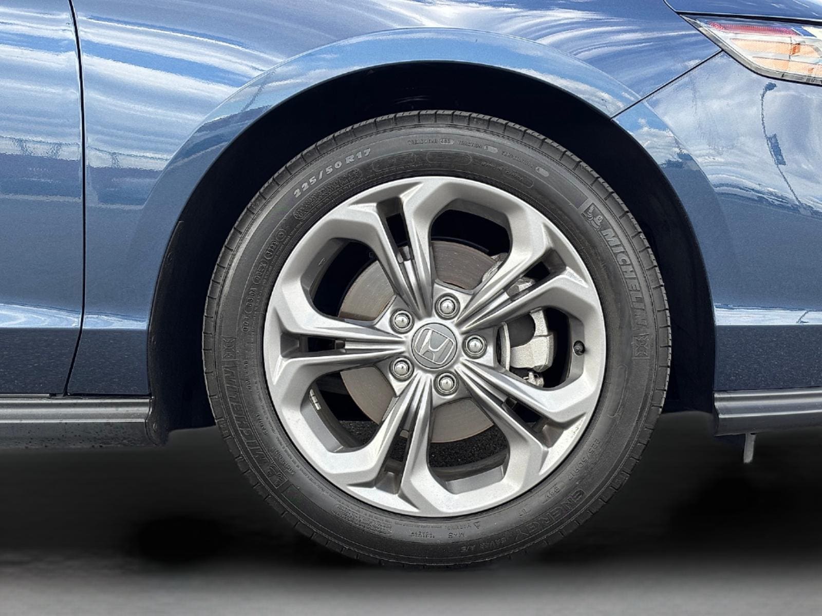 2024 Honda Accord EX - Photo 10