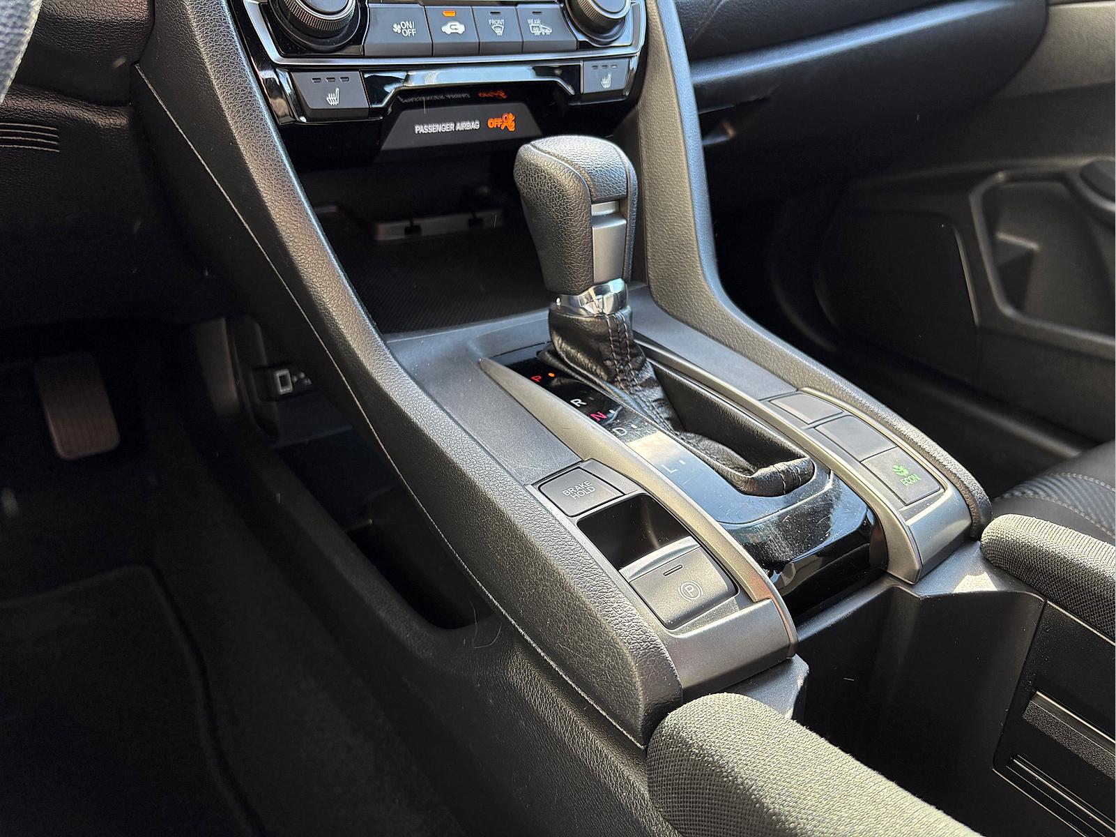 2019 Honda Civic Hatchback EX - Photo 24