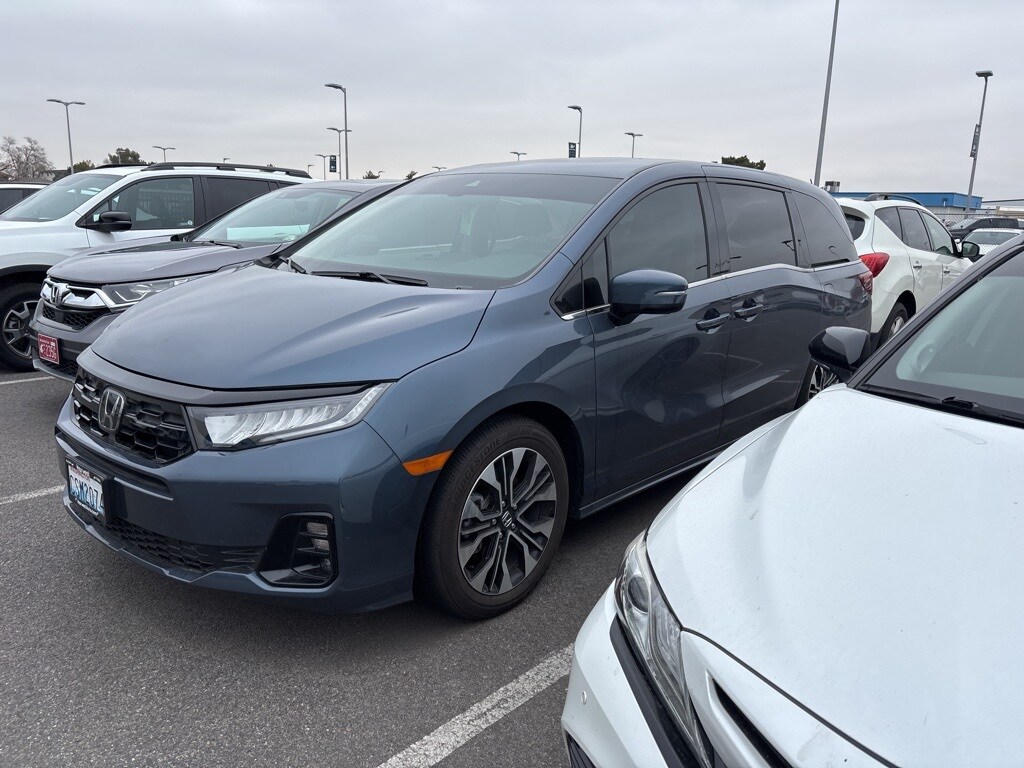 Certified 2025 Honda Odyssey Elite Van