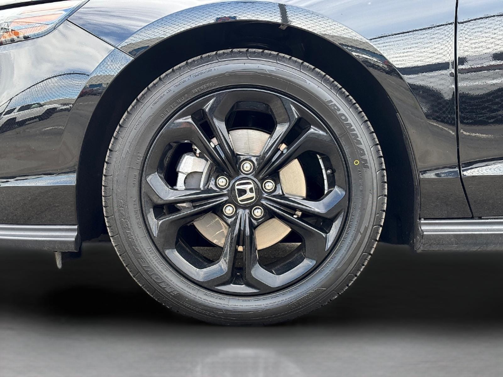 2025 Honda Accord SE - Photo 11