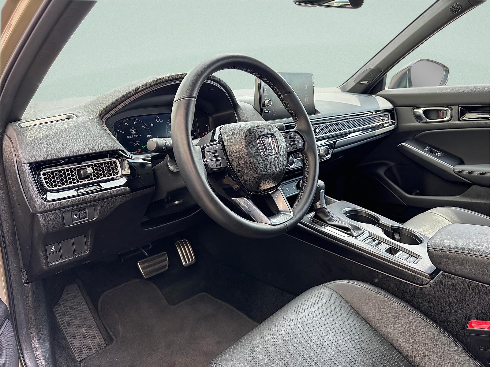 2026 Honda Civic Hatchback Sport Touring - Photo 13