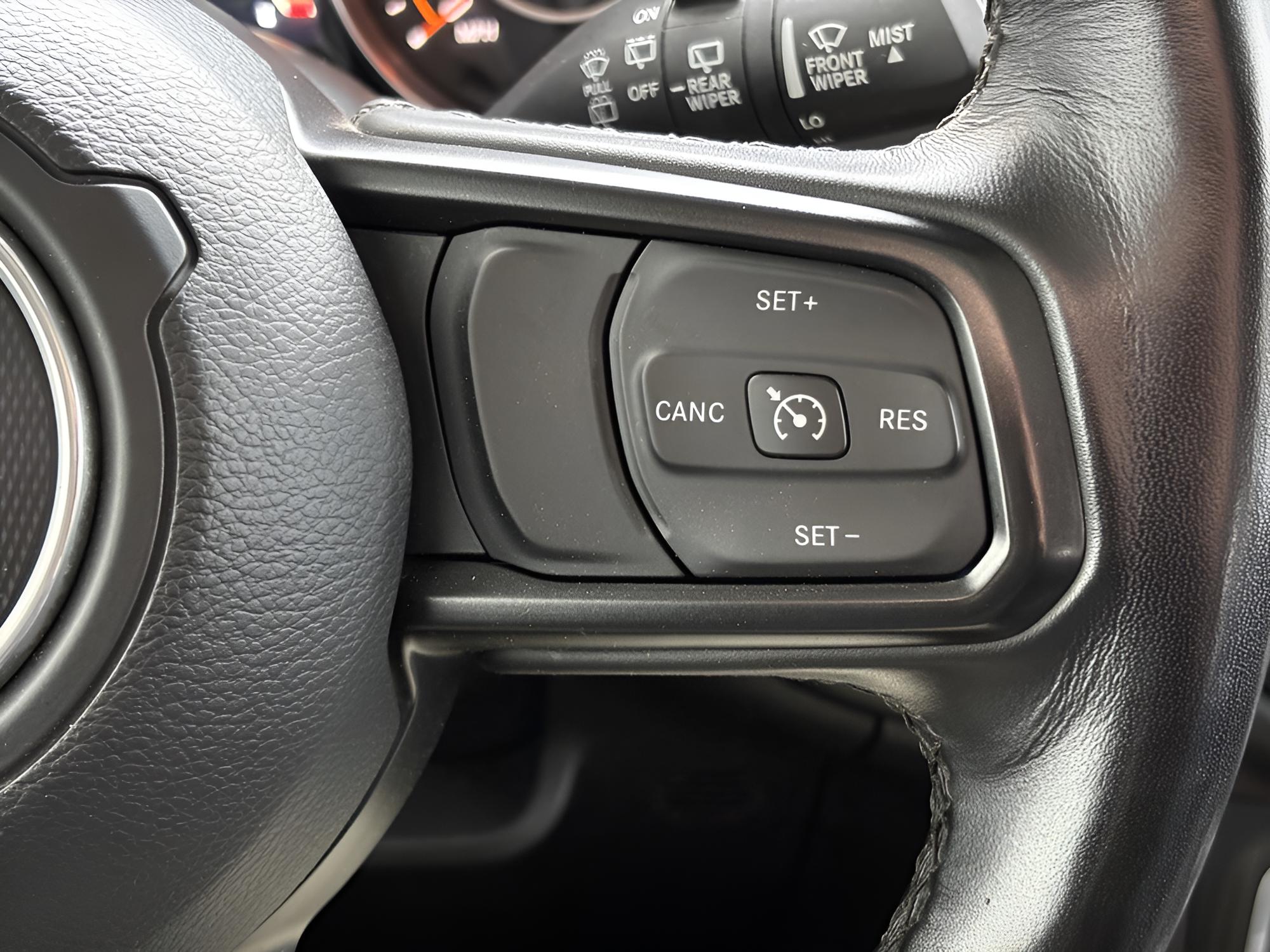 2023 Jeep Wrangler 4-Door Willys - Photo 24
