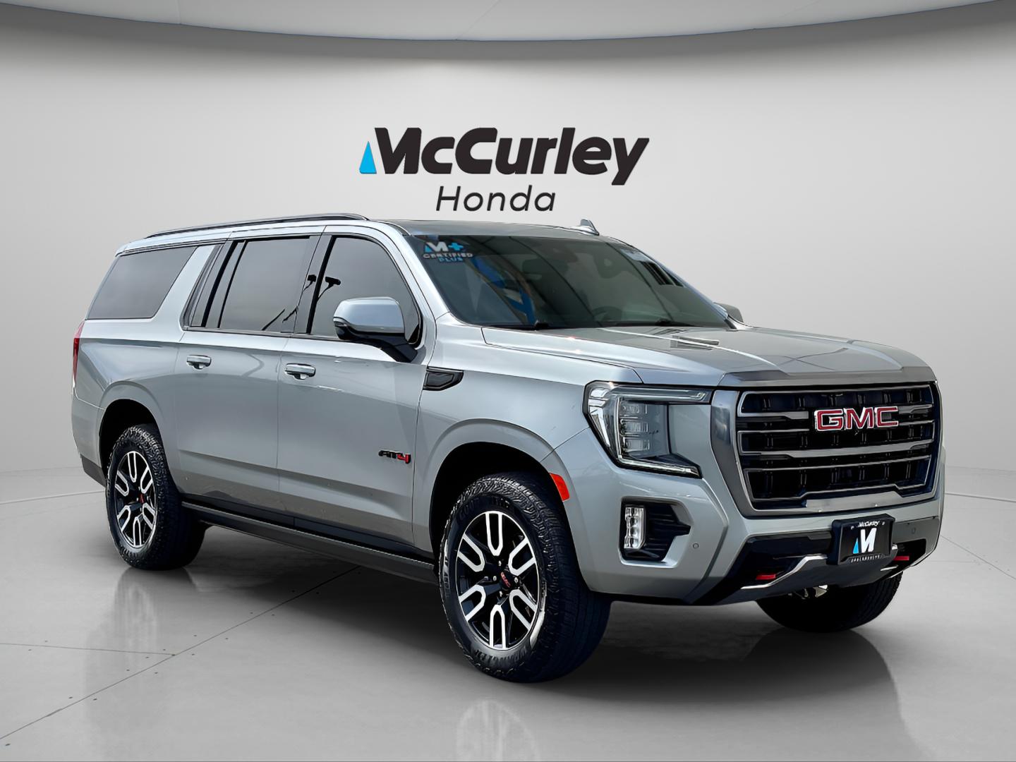 2024 GMC Yukon 4WD AT4's photo