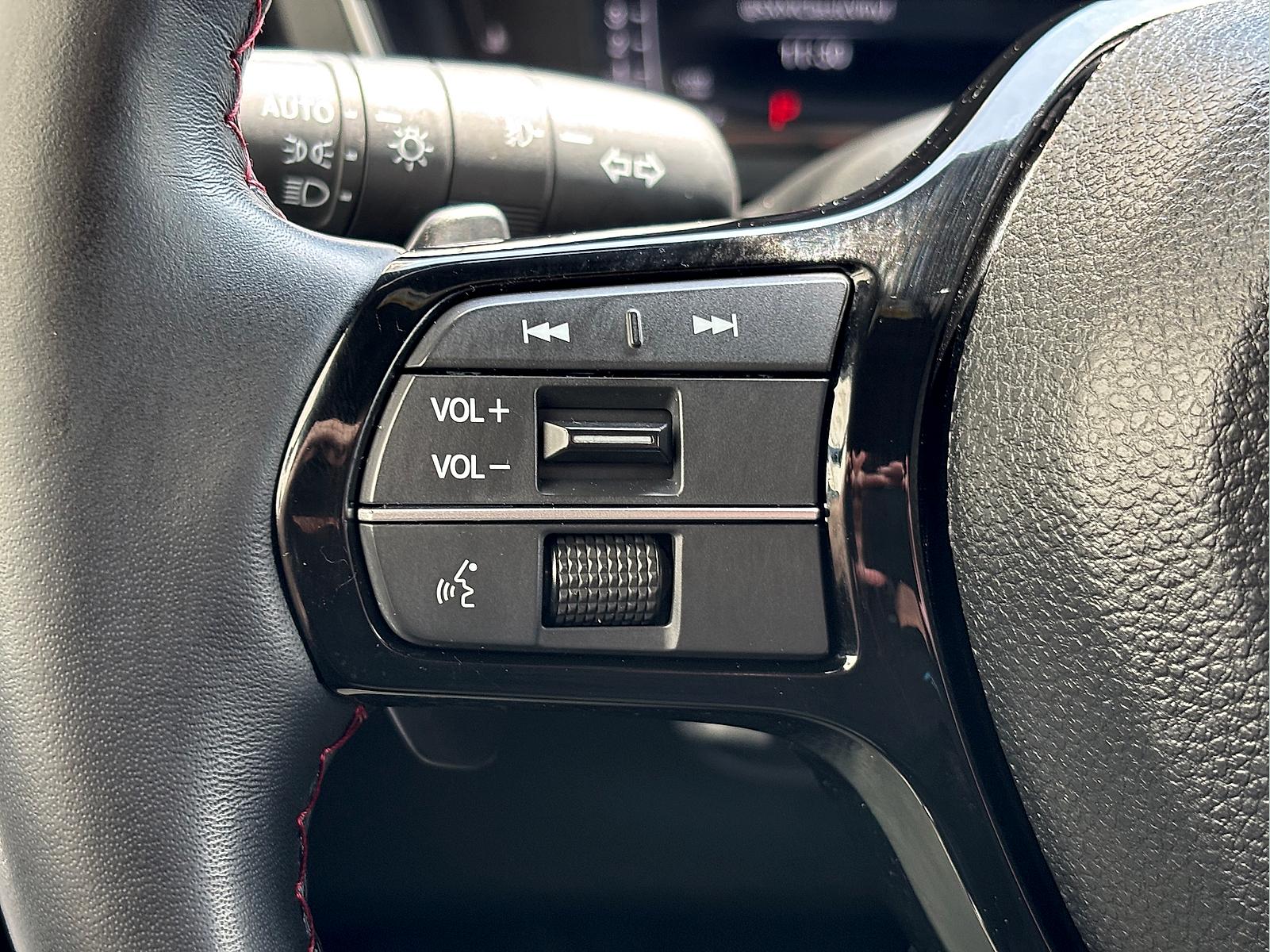 2025 Honda Pilot Black Edition - Photo 38