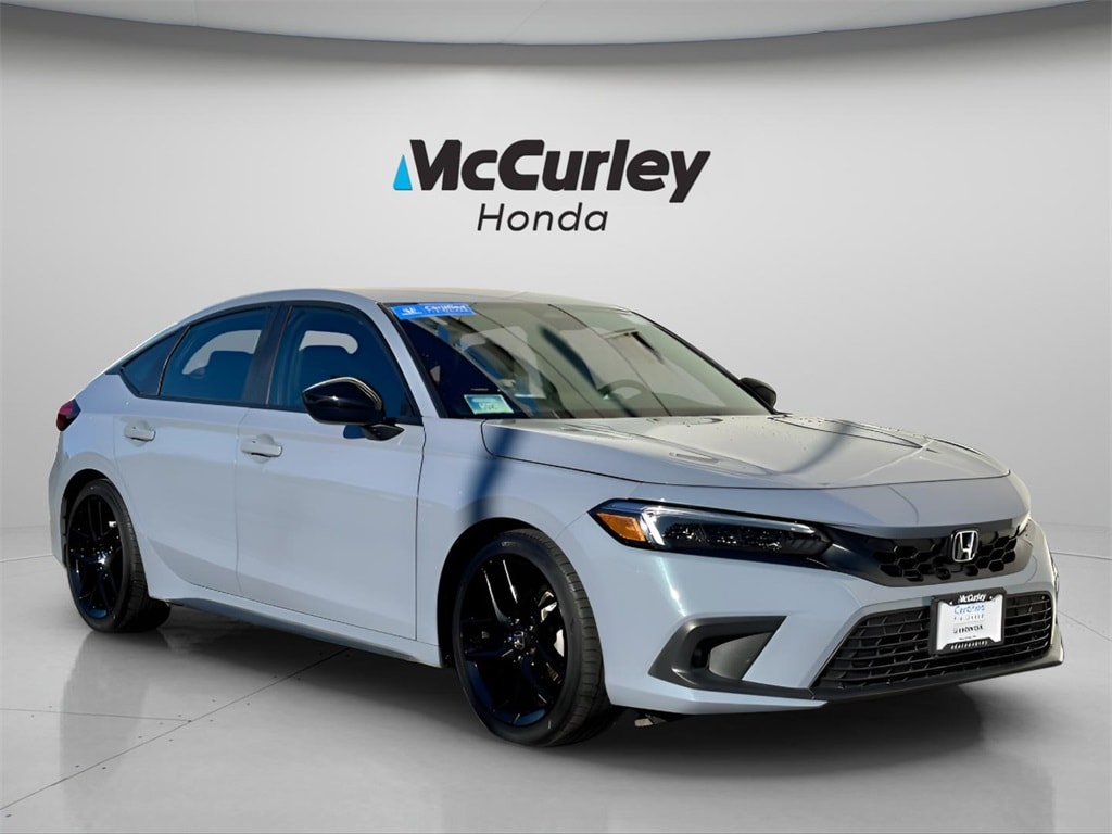 2024 Honda Civic Hatchback Sport's photo