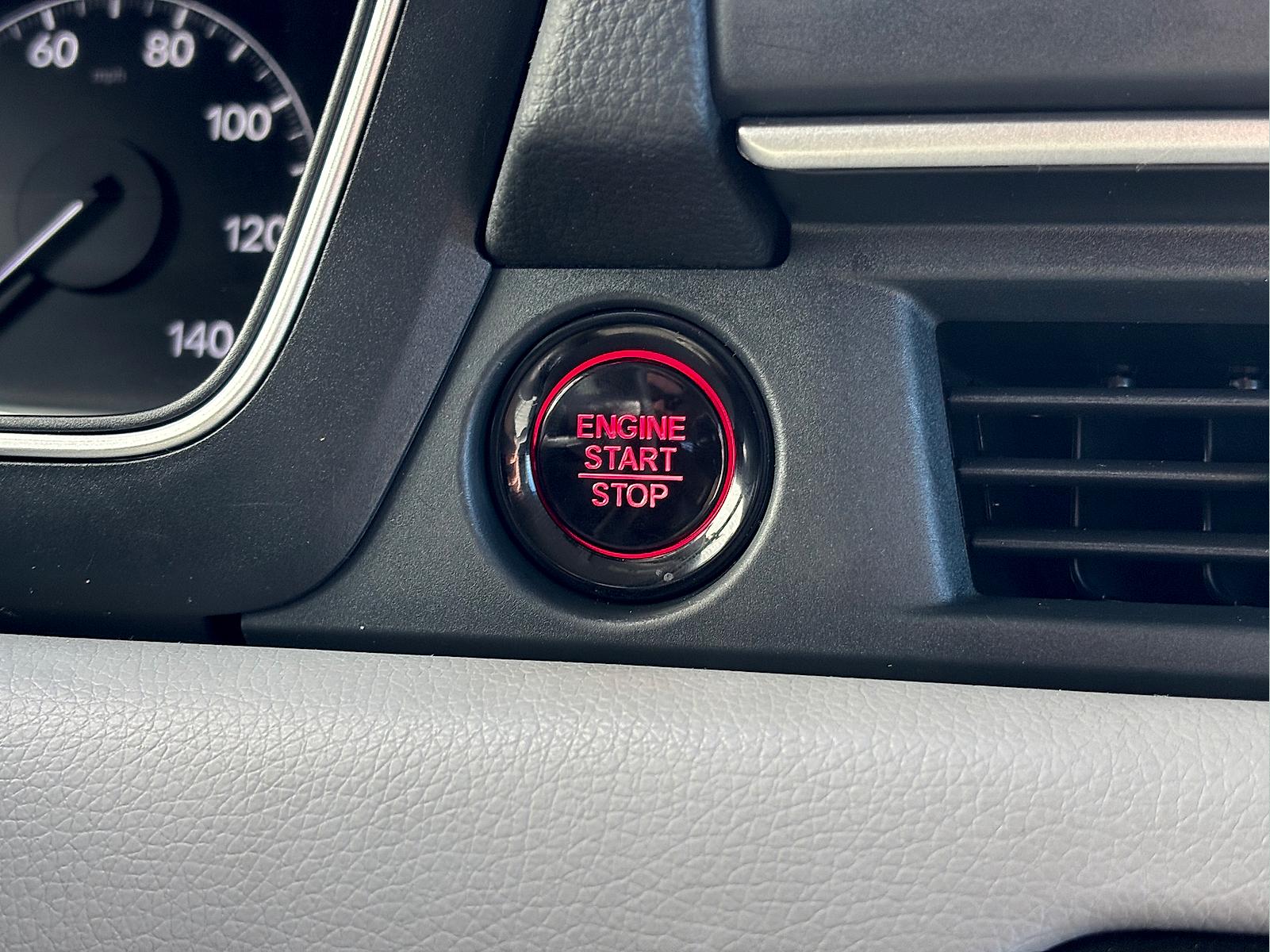 2023 Honda Pilot LX - Photo 16