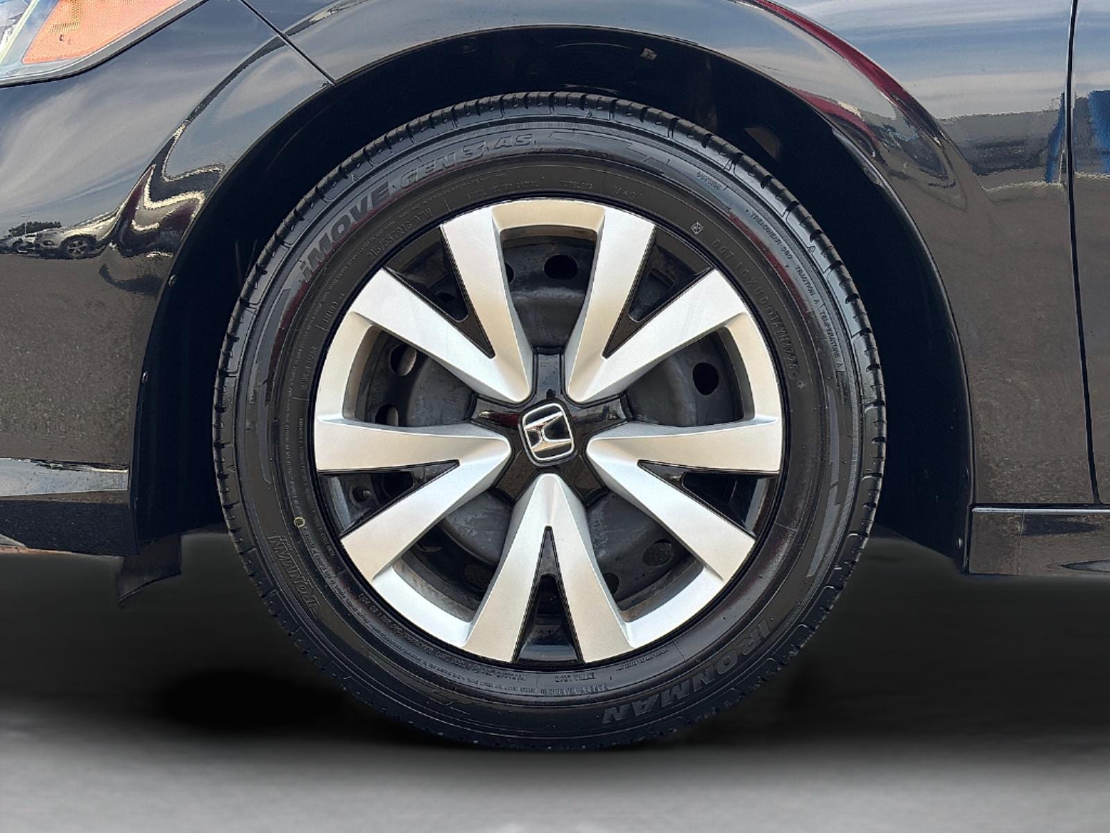 2025 Honda Civic LX - Photo 11