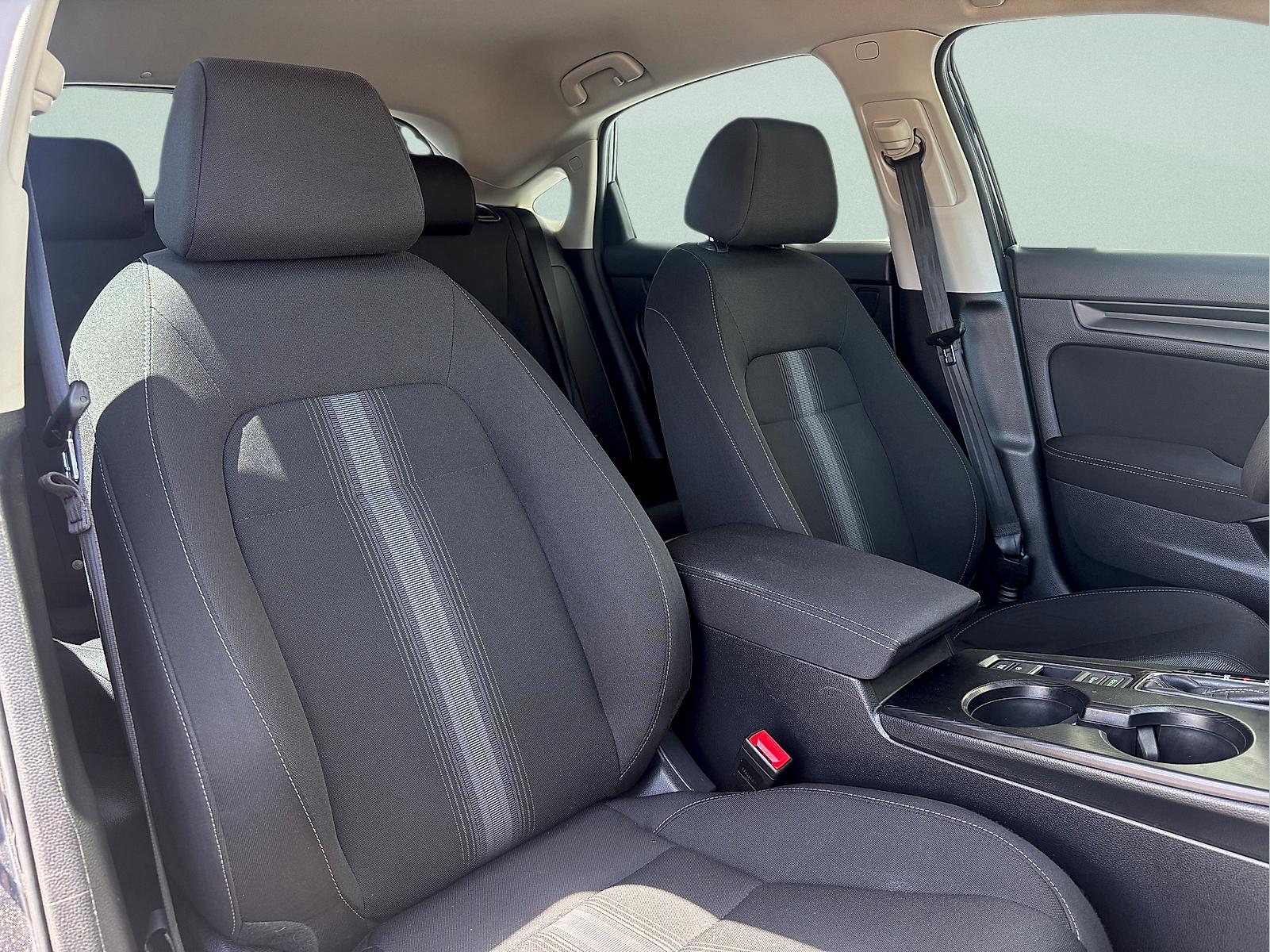2023 Honda Civic Hatchback LX - Photo 30