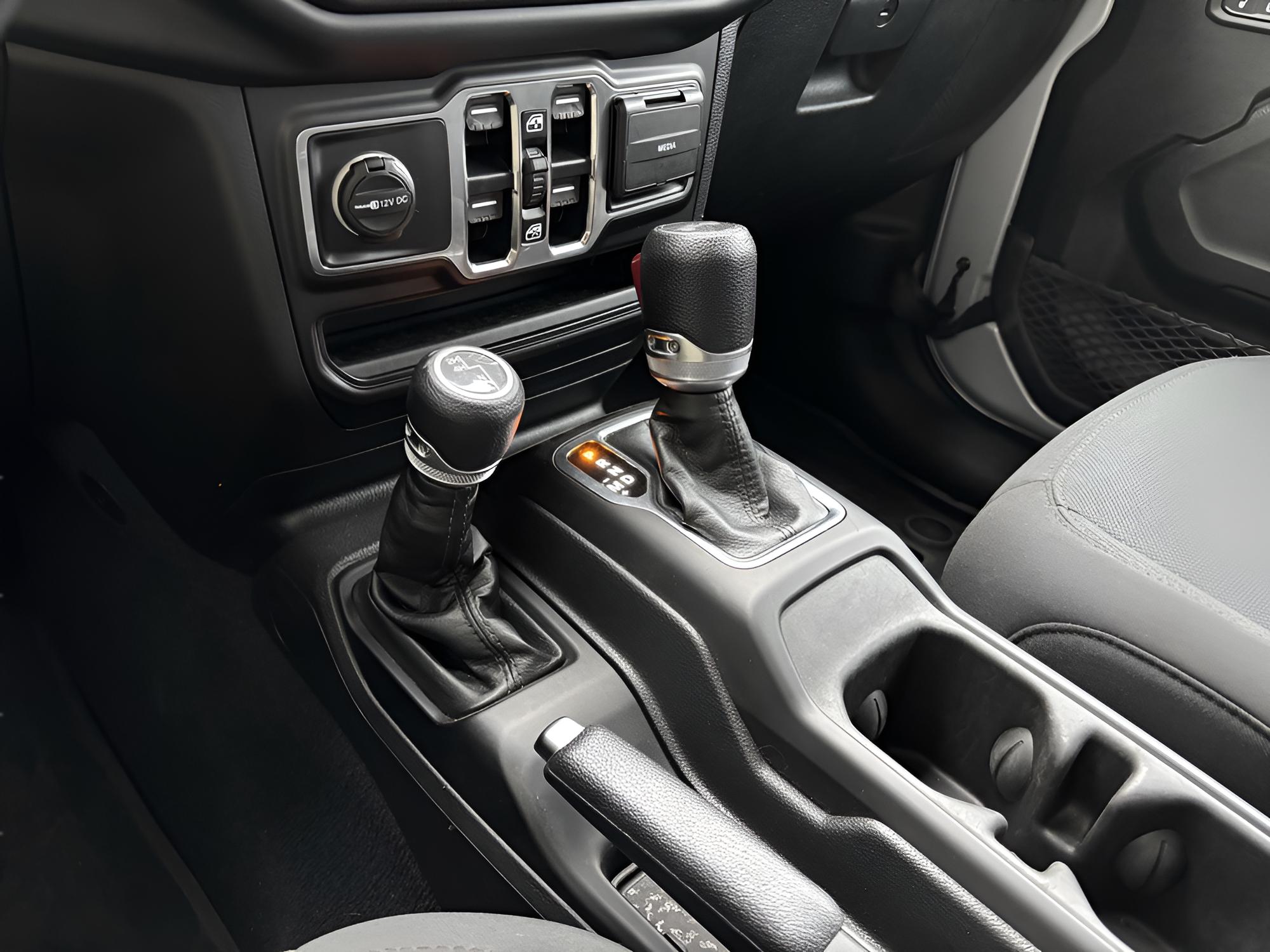 2023 Jeep Wrangler 4-Door Willys - Photo 19