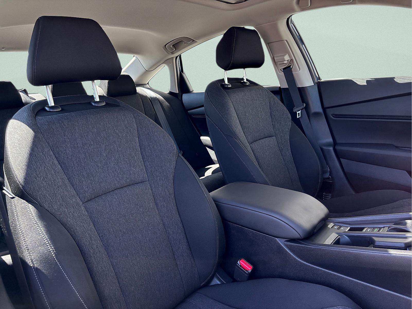2025 Honda Accord SE - Photo 33