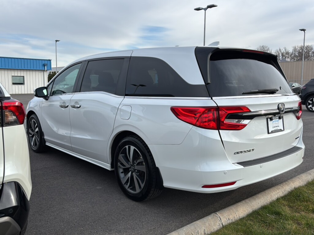 Certified 2023 Honda Odyssey Touring Van