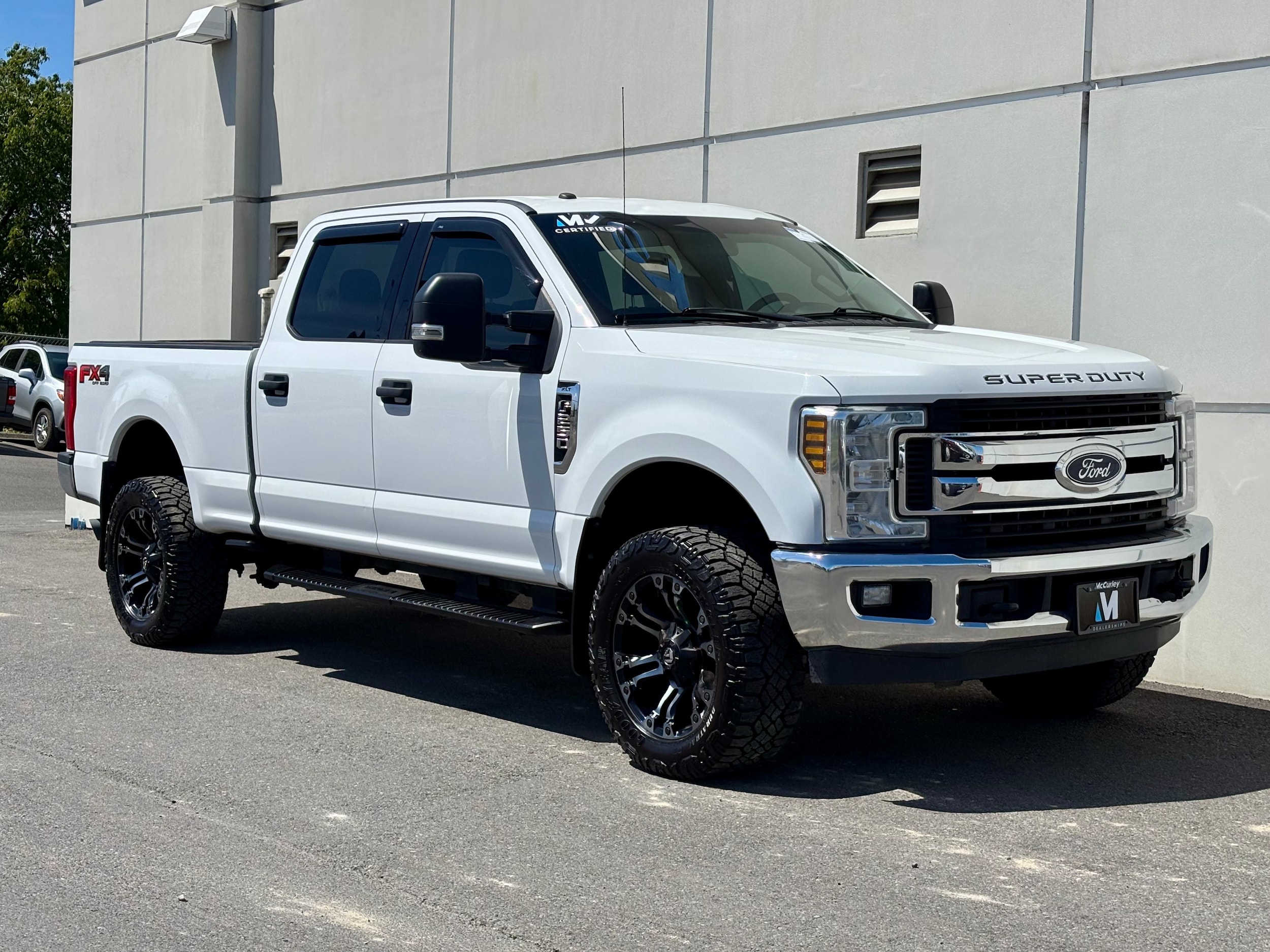 2018 Ford F-250 XLT 4x4 Crew Cab 8' Box's photo
