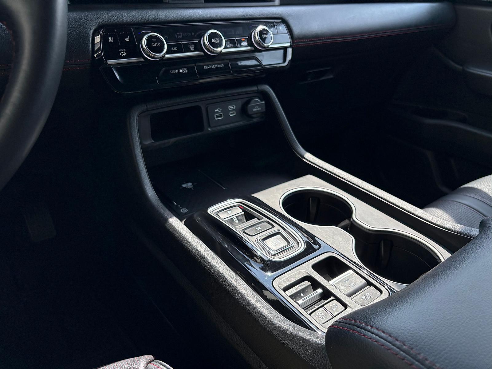 2025 Honda Pilot Black Edition - Photo 31