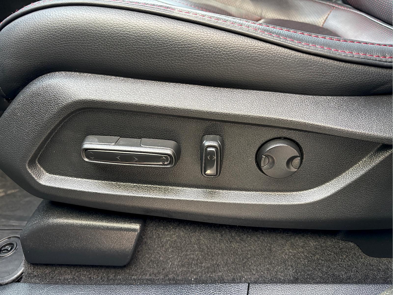 2025 Honda Pilot Black Edition - Photo 16