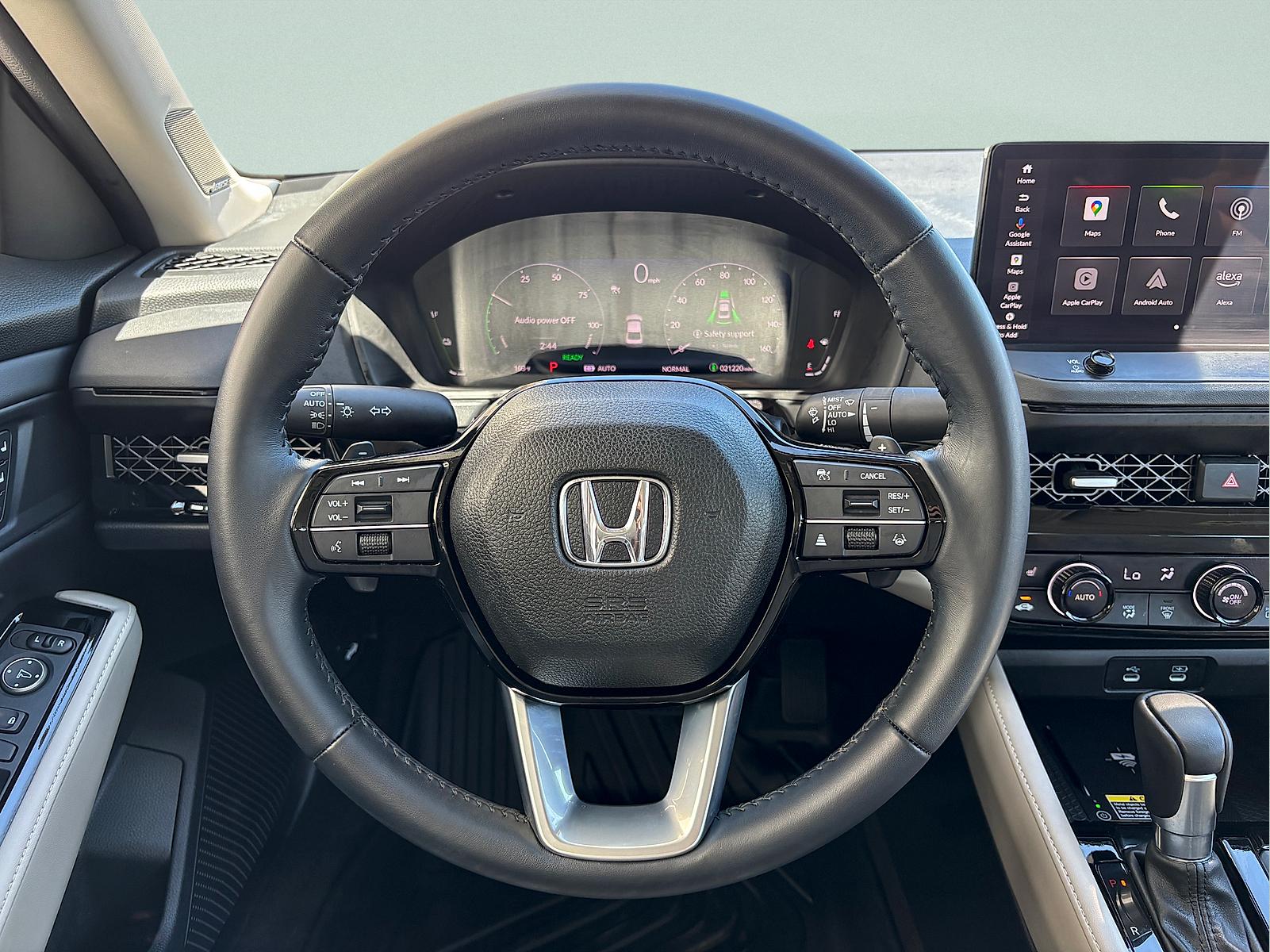 2024 Honda Accord Hybrid Touring - Photo 18