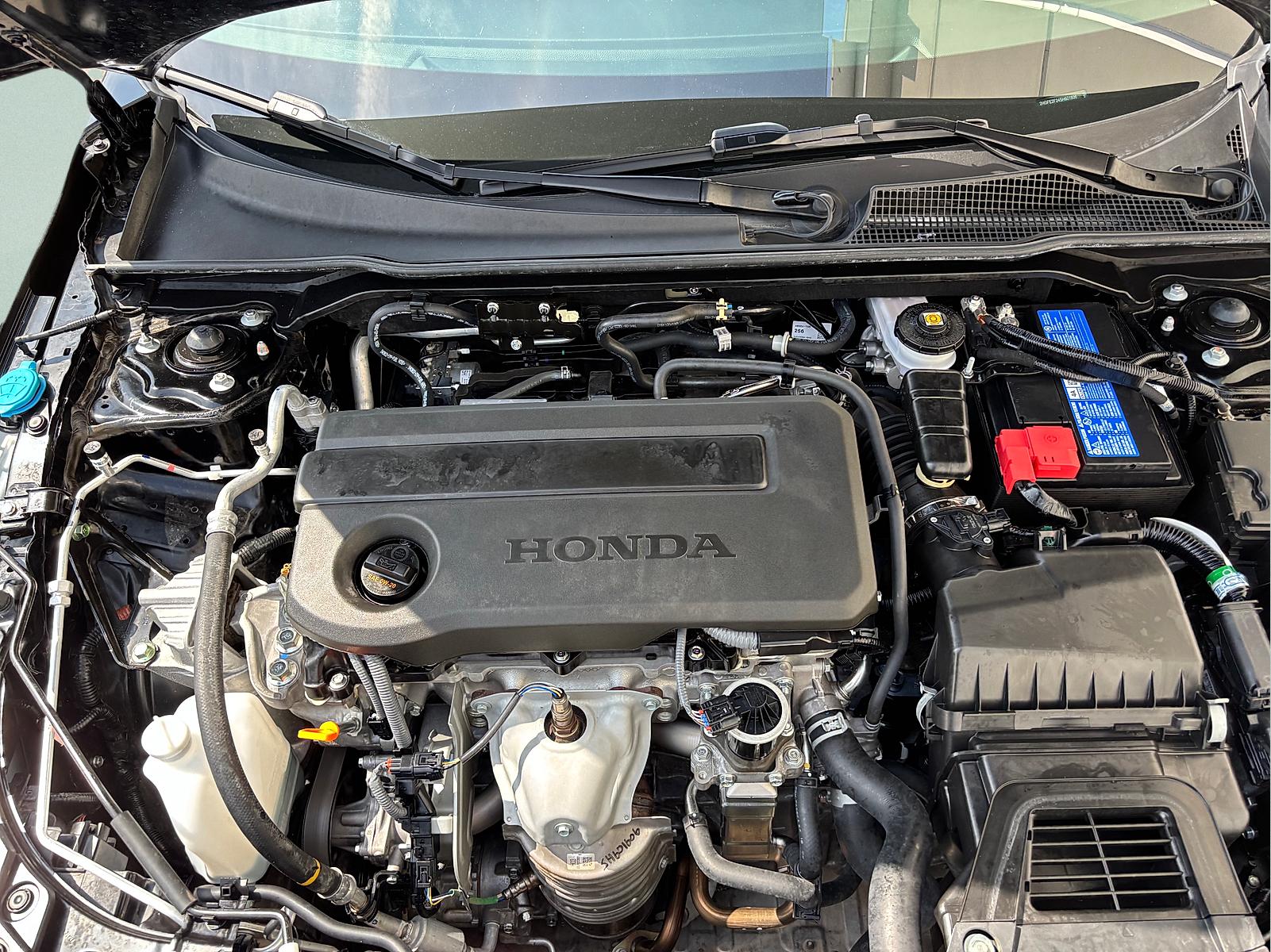 2025 Honda Civic LX - Photo 8
