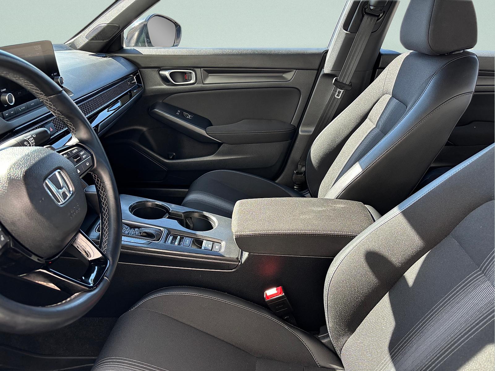 2025 Honda Civic Sport - Photo 14