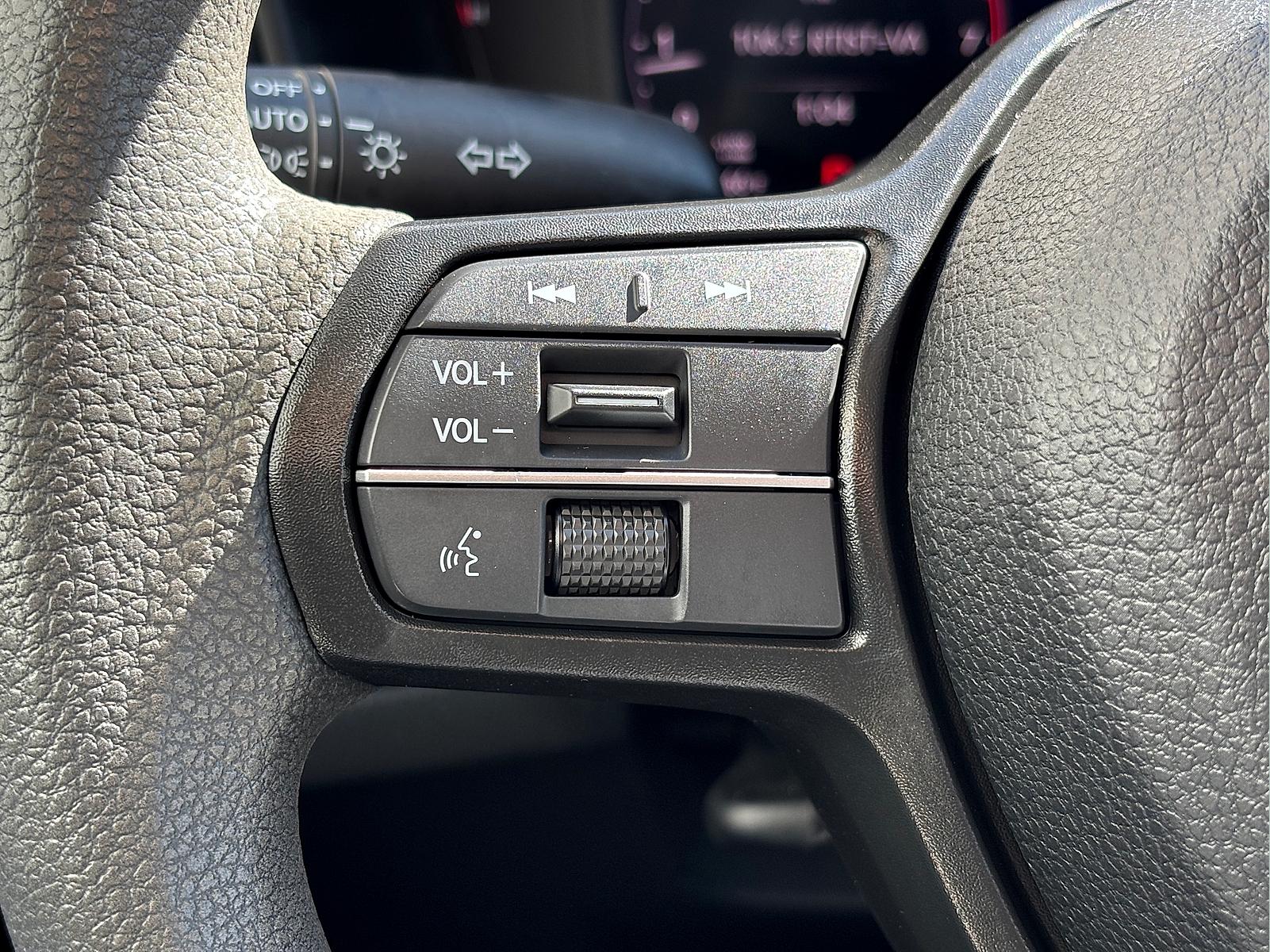 2023 Honda Accord EX - Photo 29
