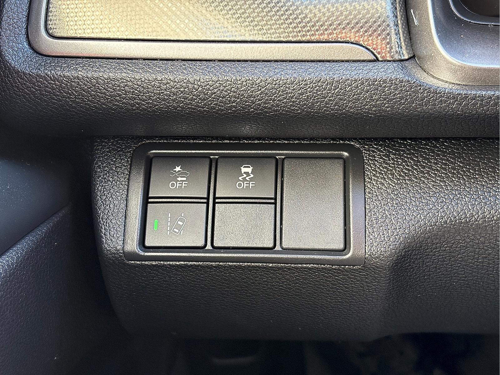 2019 Honda Civic Hatchback EX - Photo 16